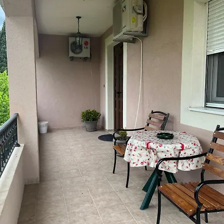 Apartman Na Rijeci Cijevni Podgorica Exterior photo
